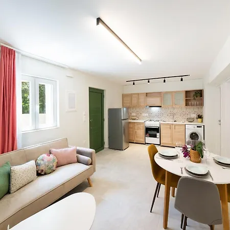 Apartman Boukamvillia Apartment, Just 500m From