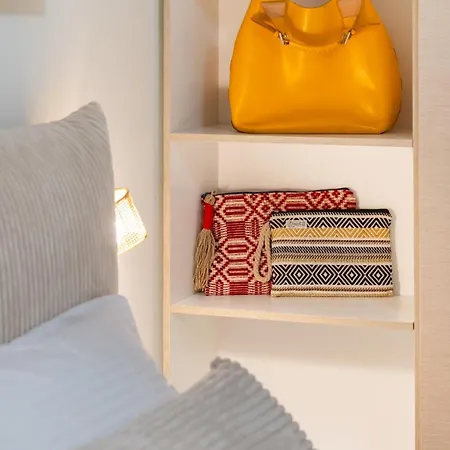 Bookamvillia * נידרי